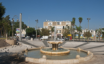 הכרויות לדתיים בפתח תקווה - MeetMazal